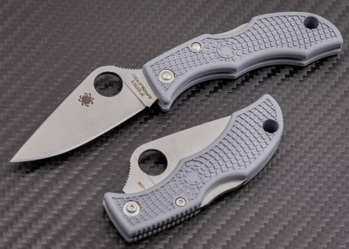 122 Spyderco ManBug Aogami Super Blue Knife Gray FRN
